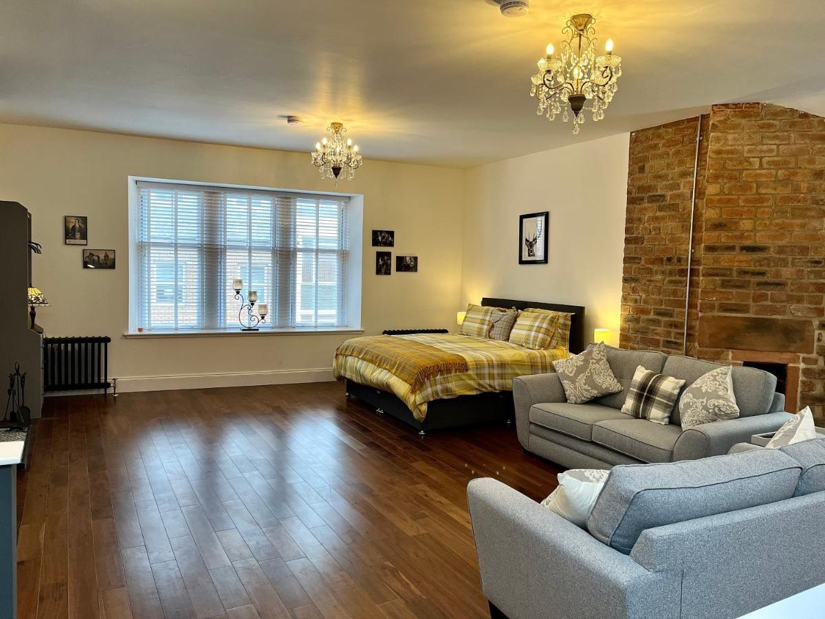 אייר The Bards Loft, Large Studio Apartment מראה חיצוני תמונה