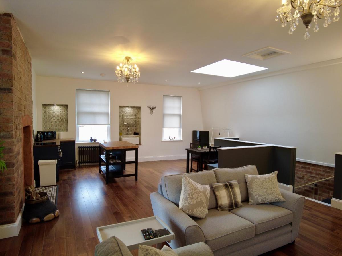 אייר The Bards Loft, Large Studio Apartment מראה חיצוני תמונה